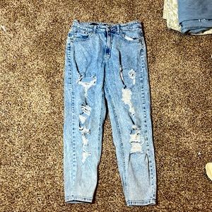 Stone wash distressed jeans